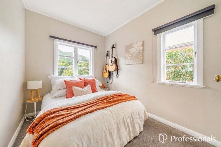 Photo of property in 16 Bell Road, Waiwhetu, Lower Hutt, 5010