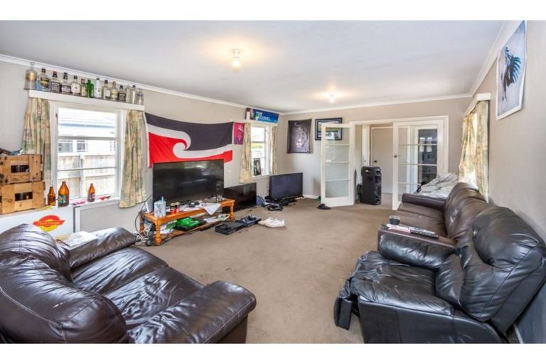 Photo of property in 103 Aorangi Road, Bryndwr, Christchurch, 8053