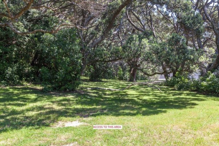 Photo of property in 162d Whitipirorua Road, Onemana, Whangamata, 3691