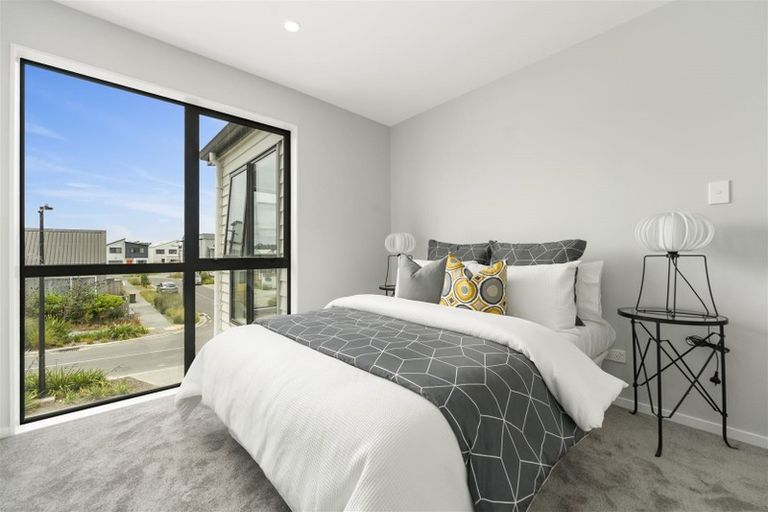 Photo of property in 39 Matakohe Road, Westgate, Auckland, 0814