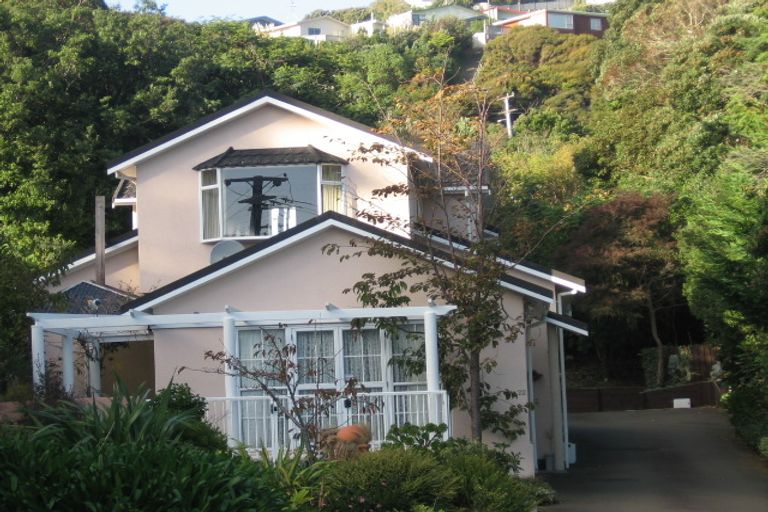 Photo of property in 22 Grays Road, Plimmerton, Porirua, 5026