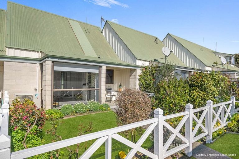 Photo of property in St Lukes Village, 196 Vigor Brown Street, Napier South, Napier, 4110