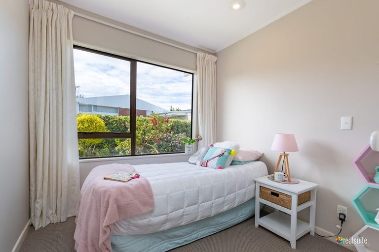 Photo of property in 1/66 Queens Grove, Hutt Central, Lower Hutt, 5010