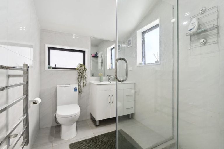 Photo of property in 15b Browns Road, Manurewa, Auckland, 2102