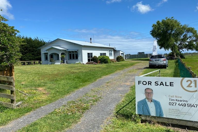 Photo of property in 1310 Kellow Road, Himatangi, Palmerston North, 4477