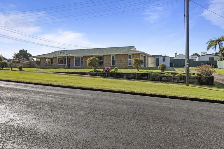 Photo of property in 2a Hamlet Street, Stratford, 4332