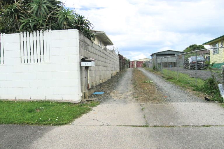 Photo of property in 31 Caringbah Drive, Papatoetoe, Auckland, 2025