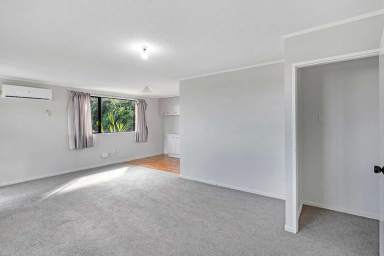 Photo of property in 1/7 Inca Place, Red Hill, Papakura, 2110