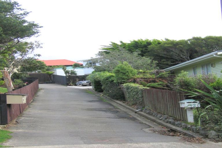 Photo of property in 12 Bloomsbury Grove, Newlands, Wellington, 6037