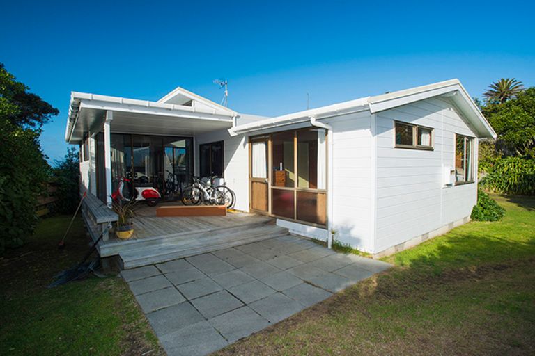 Photo of property in 4 Tuahine Crescent, Wainui, Gisborne, 4010