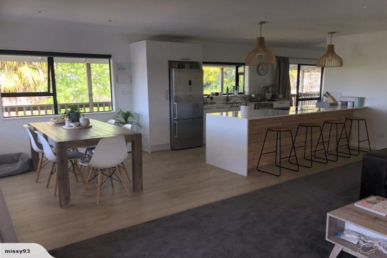 Photo of property in 15 Hawke Place, Pukekohe, 2120