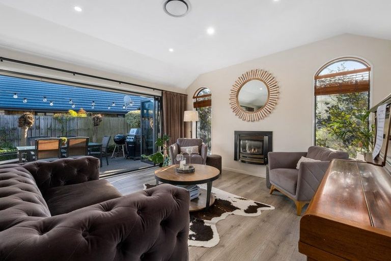 Photo of property in 17 Evergreen Place, Parklands, Christchurch, 8083