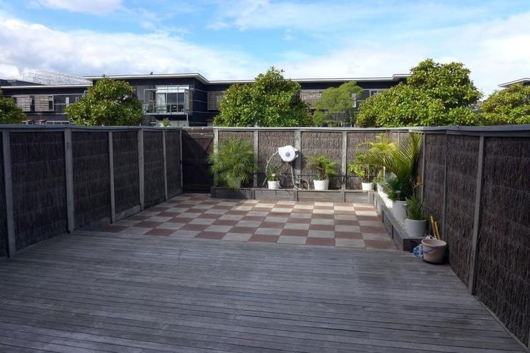 Photo of property in The Terraces, 11/9 Humber Street, Pandora, Napier, 4110