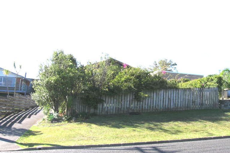 Photo of property in 1/39 Killarney Avenue, Torbay, Auckland, 0630