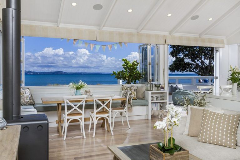 Photo of property in 103 The Esplanade, Manly, Whangaparaoa, 0930