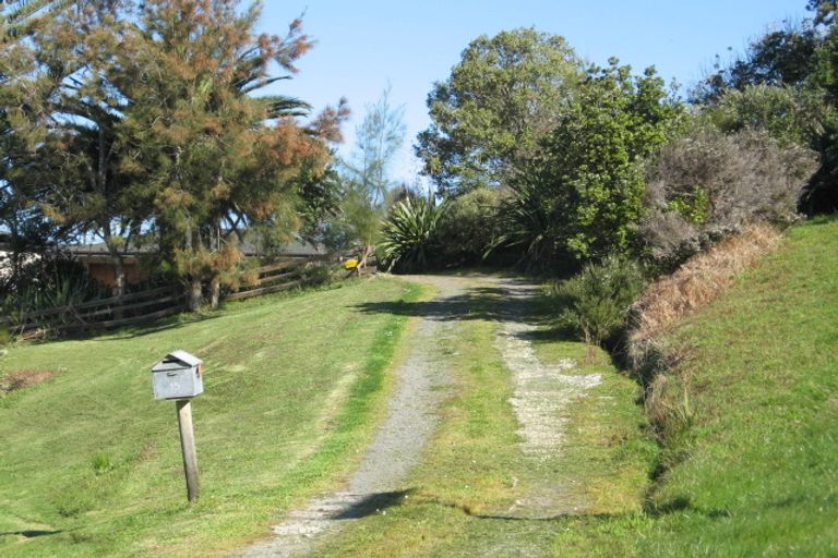 Photo of property in 15 Calder Place, Opito Bay, Whitianga, 3592