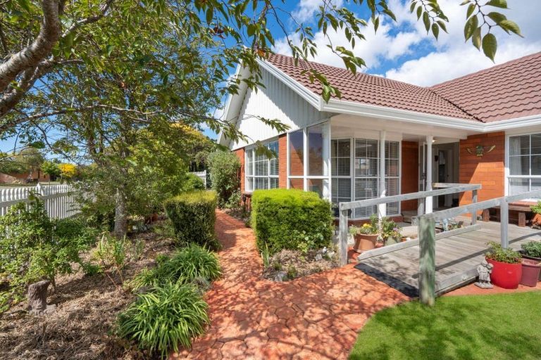 Photo of property in 248 Queenspark Drive, Parklands, Christchurch, 8083