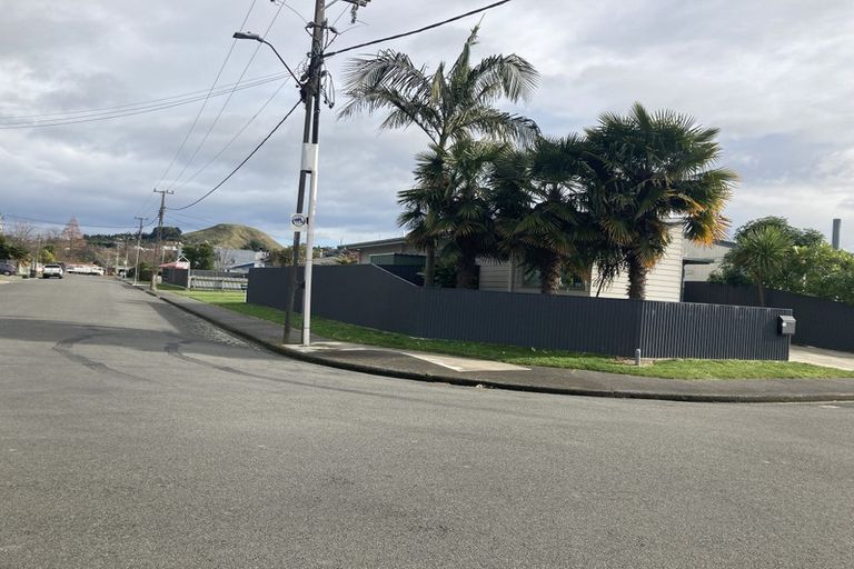 Photo of property in 12 Blenheim Street, Taradale, Napier, 4112