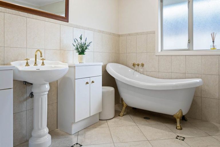 Photo of property in 19 Aufidius Place, Pukekohe, 2120