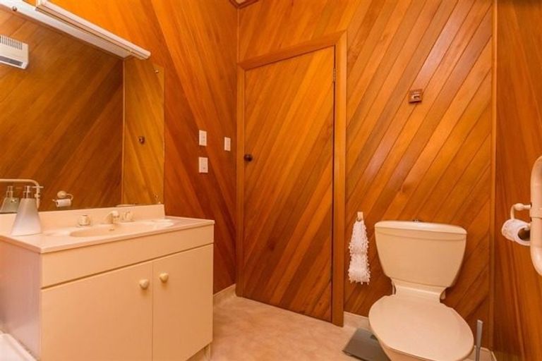 Photo of property in 155 Severn Street, Island Bay, Wellington, 6023