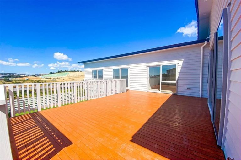 Photo of property in 155 Godfrey Drive, Orewa, 0931
