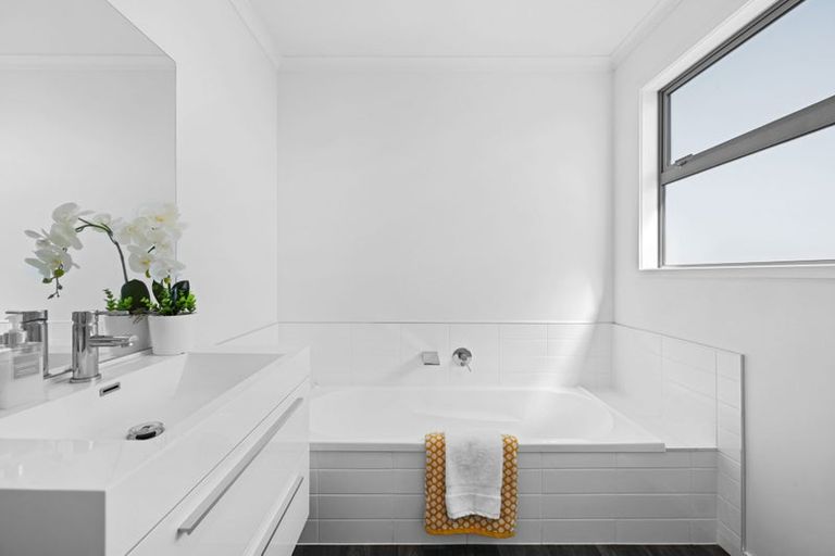 Photo of property in 2a Garnett Avenue, Forest Lake, Hamilton, 3200