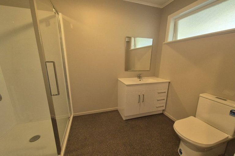 Photo of property in 9/10 Trevethick Grove, Woburn, Lower Hutt, 5010