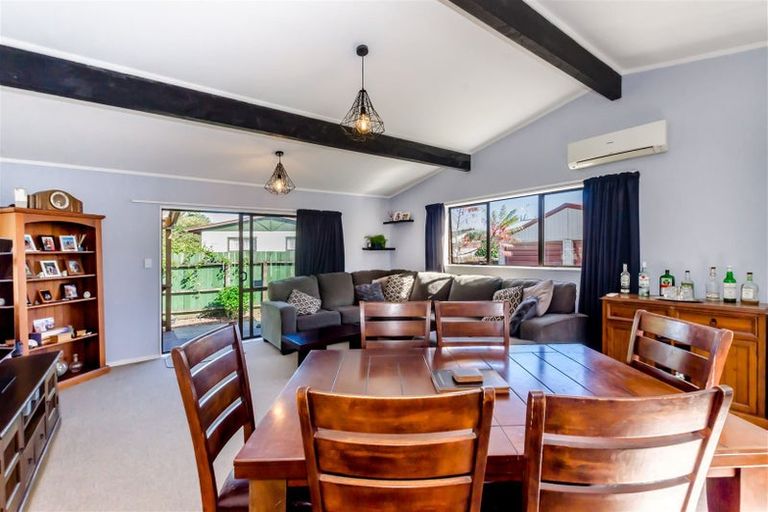 Photo of property in 65 Arawhata Road, Paraparaumu, 5032