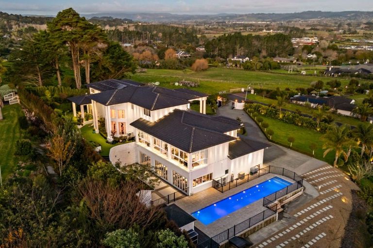 Photo of property in 116 Polo Prince Drive, Alfriston, Auckland, 2105