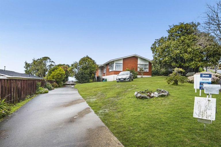 Photo of property in 19 Russleigh Drive, Dinsdale, Hamilton, 3204