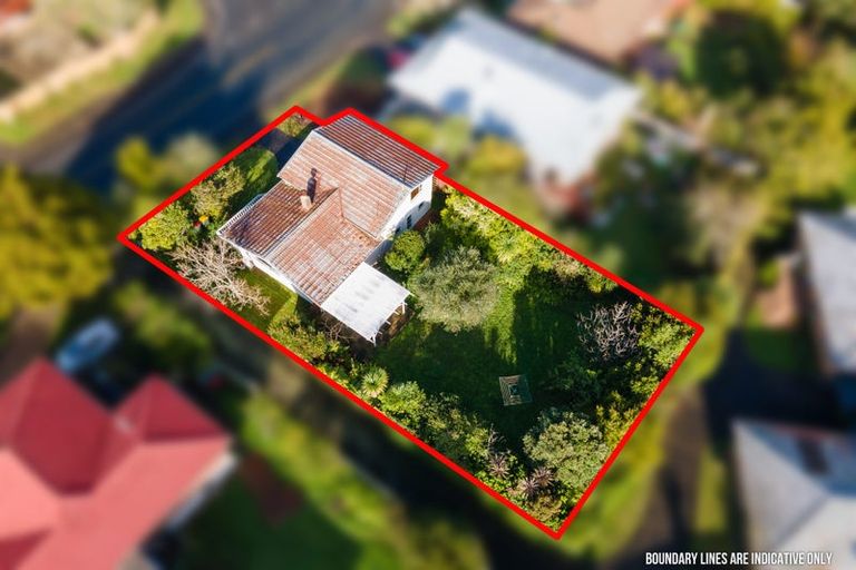 Photo of property in 15 Zita Maria Drive, Massey, Auckland, 0614