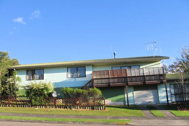 Photo of property in 24 Lagoon Place, Poike, Tauranga, 3112