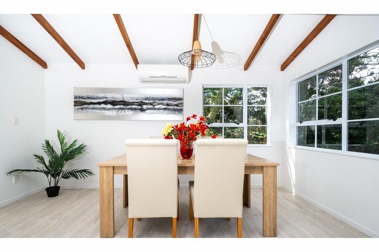 Photo of property in 147 Mangakura Road, Helensville, 0875