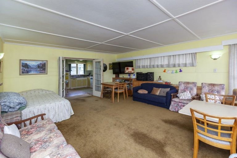 Photo of property in 120 The Parade, Paekakariki, 5034