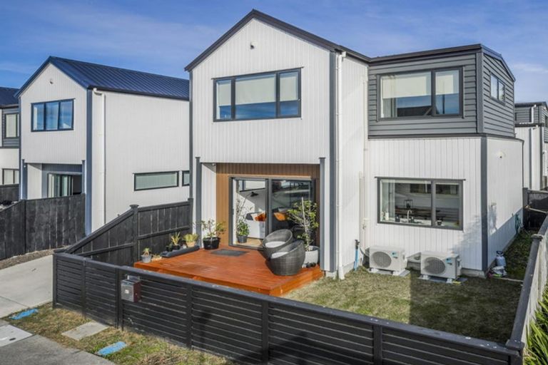 Photo of property in 41 John Gray Street, Papakura, 2110