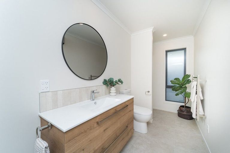 Photo of property in 4b Ayr Place, Hokowhitu, Palmerston North, 4410