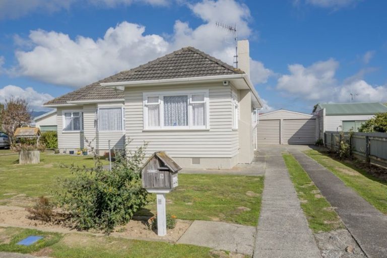 Photo of property in 9 Worcester Street, Levin, 5510