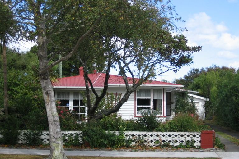 Photo of property in 23 Tararua Street, Trentham, Upper Hutt, 5018