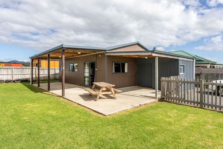 Photo of property in 2 Koromiko Drive, Coromandel, 3506