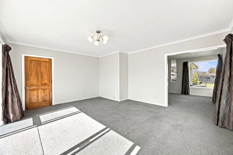 Photo of property in 19 Kinnaird Place, Hillmorton, Christchurch, 8025