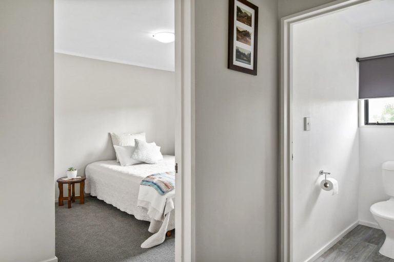 Photo of property in 12a Ashley Street, St Andrews, Hamilton, 3200