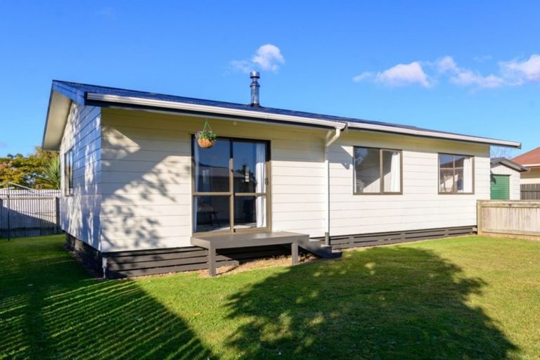 Photo of property in 41c Kawaha Point Road, Fairy Springs, Rotorua, 3015