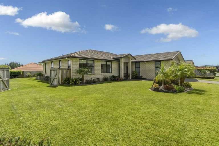 Photo of property in 6 Damien Place, Ohauiti, Tauranga, 3112