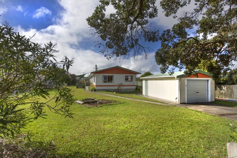 Photo of property in 33 Mckay Crescent, Dargaville, 0310