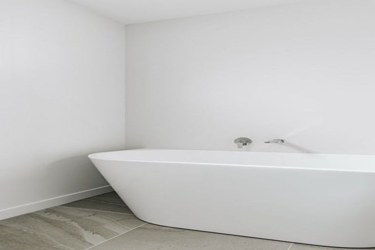 Photo of property in 1332 High Street, Taita, Lower Hutt, 5011