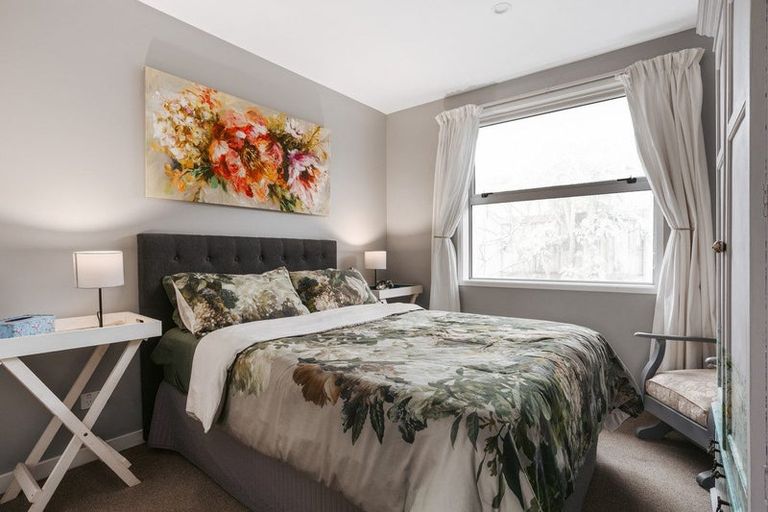 Photo of property in 3 Taioma Close, Papamoa, 3118