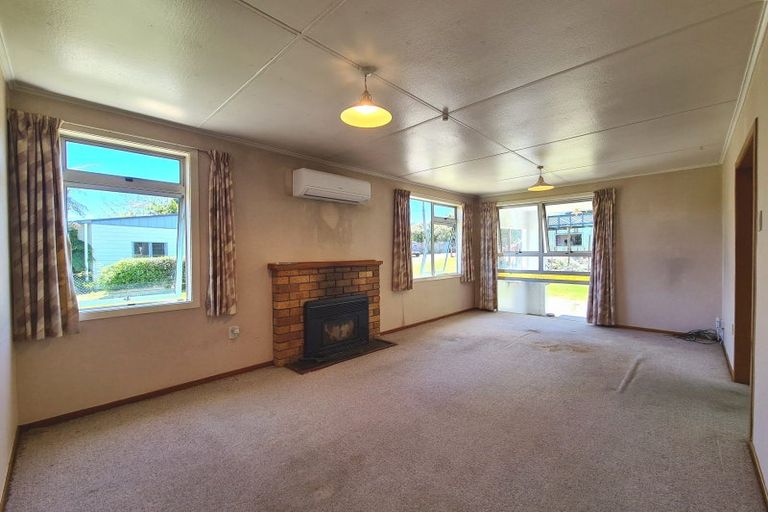 Photo of property in 109 Huaroa Street, Coromandel, 3506