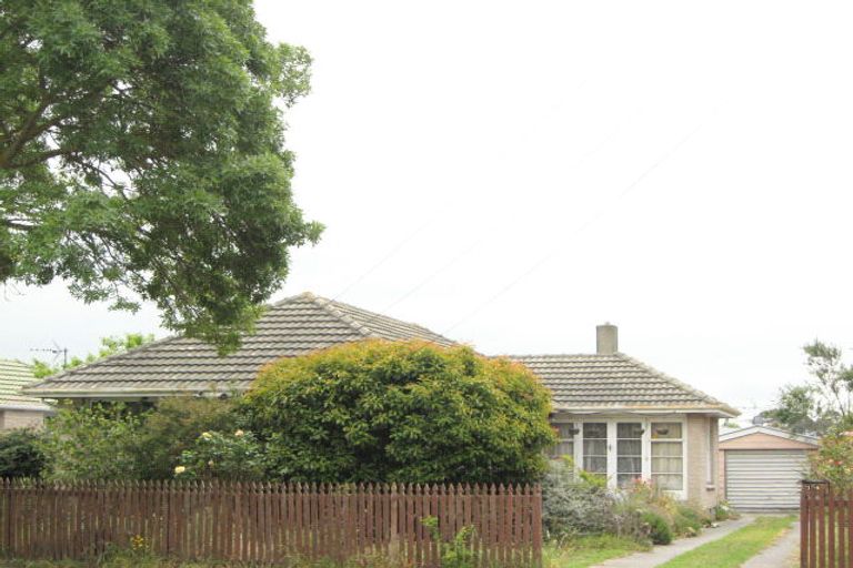 Photo of property in 14 Carters Road, Aranui, Christchurch, 8061