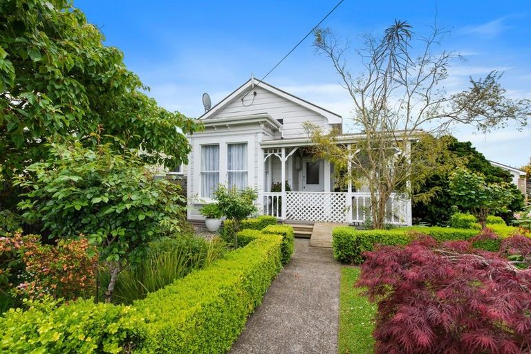 Photo of property in 165 Cambridge Street, Levin, 5510