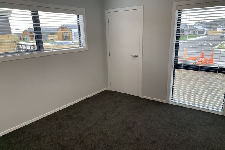 Photo of property in 7 Rotoiti Place, Paraparaumu, 5032